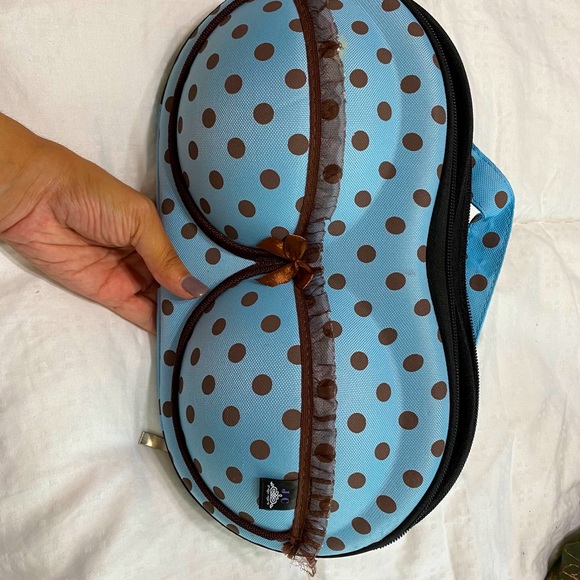 Bra Case - Picture 2 of 3